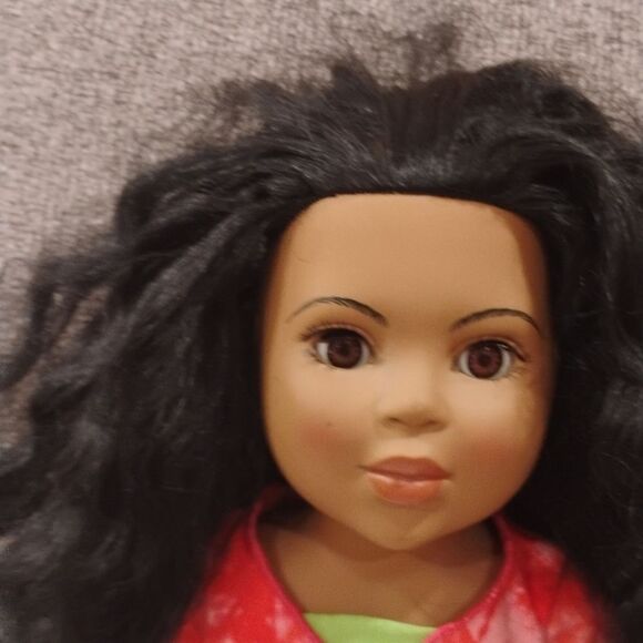 Madame Alexander doll 2009 African-American - Picture 2 of 3